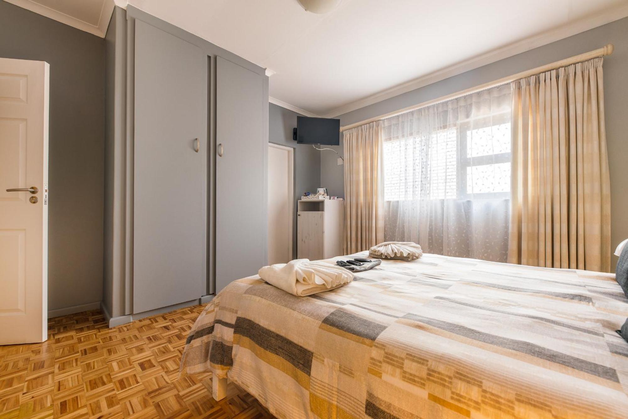 Guesthouse Fischreiher B&B Свакопмунд Екстер'єр фото